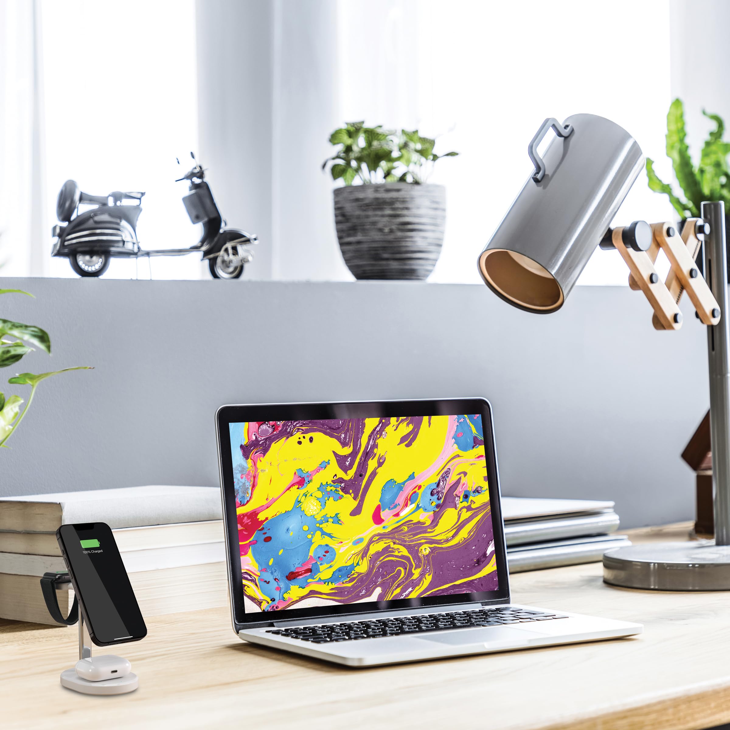 Best Price iLive Electronics 3-in-1 Wireless Charging Stand